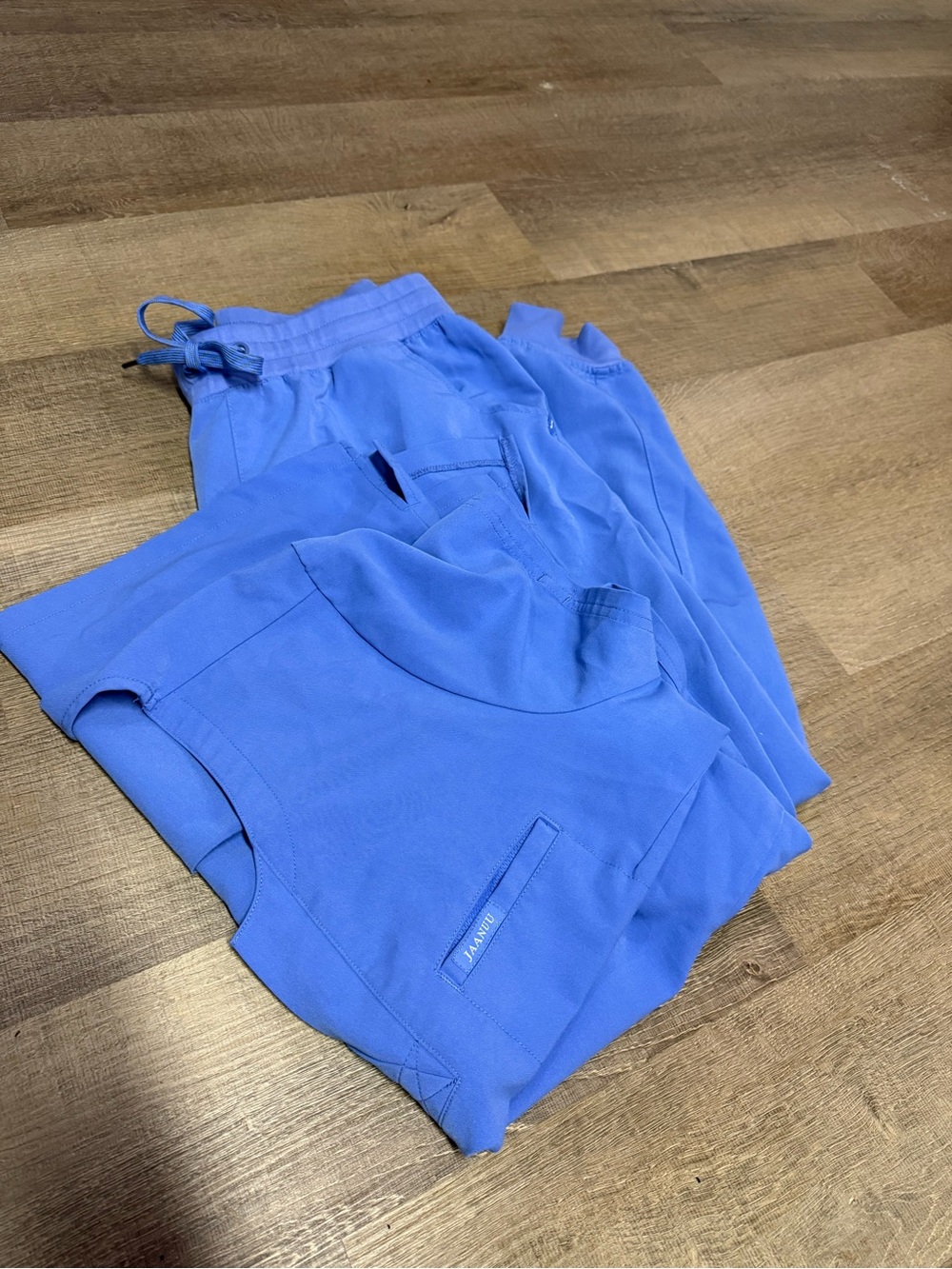Vibrant Jogger Blue Scrub Set - Jaanuu